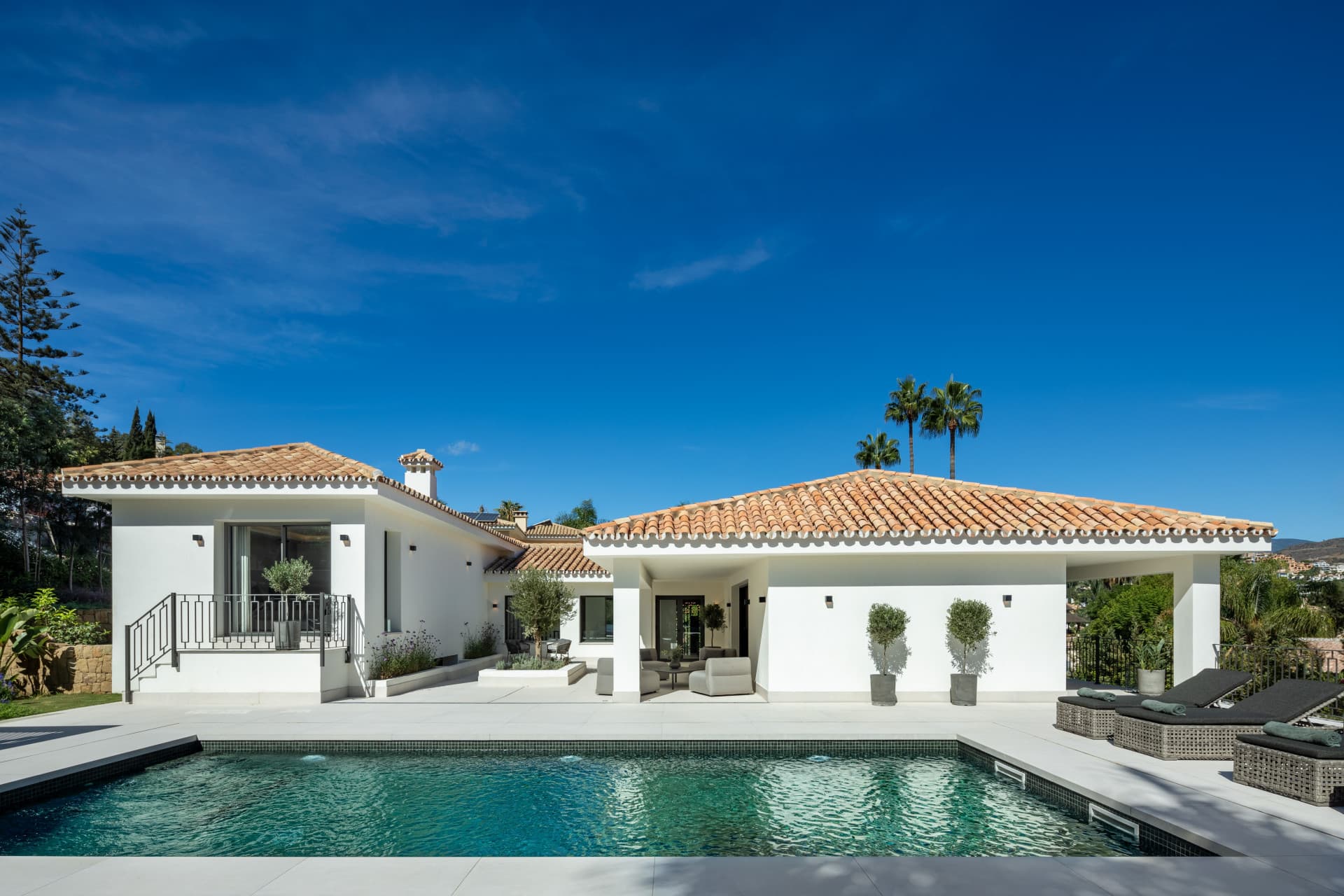 Villa moderna exquisita en Las Brisas, Nueva Andalucia — Vistas panorámicas y Vida de lujo — photo 1