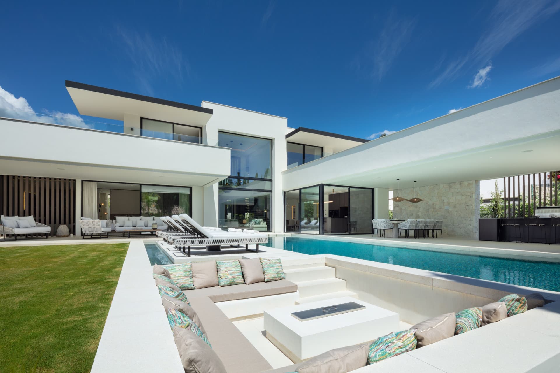 Una obra maestra de Lujo Vivir en el Valle del Golf Prestigioso — photo 1