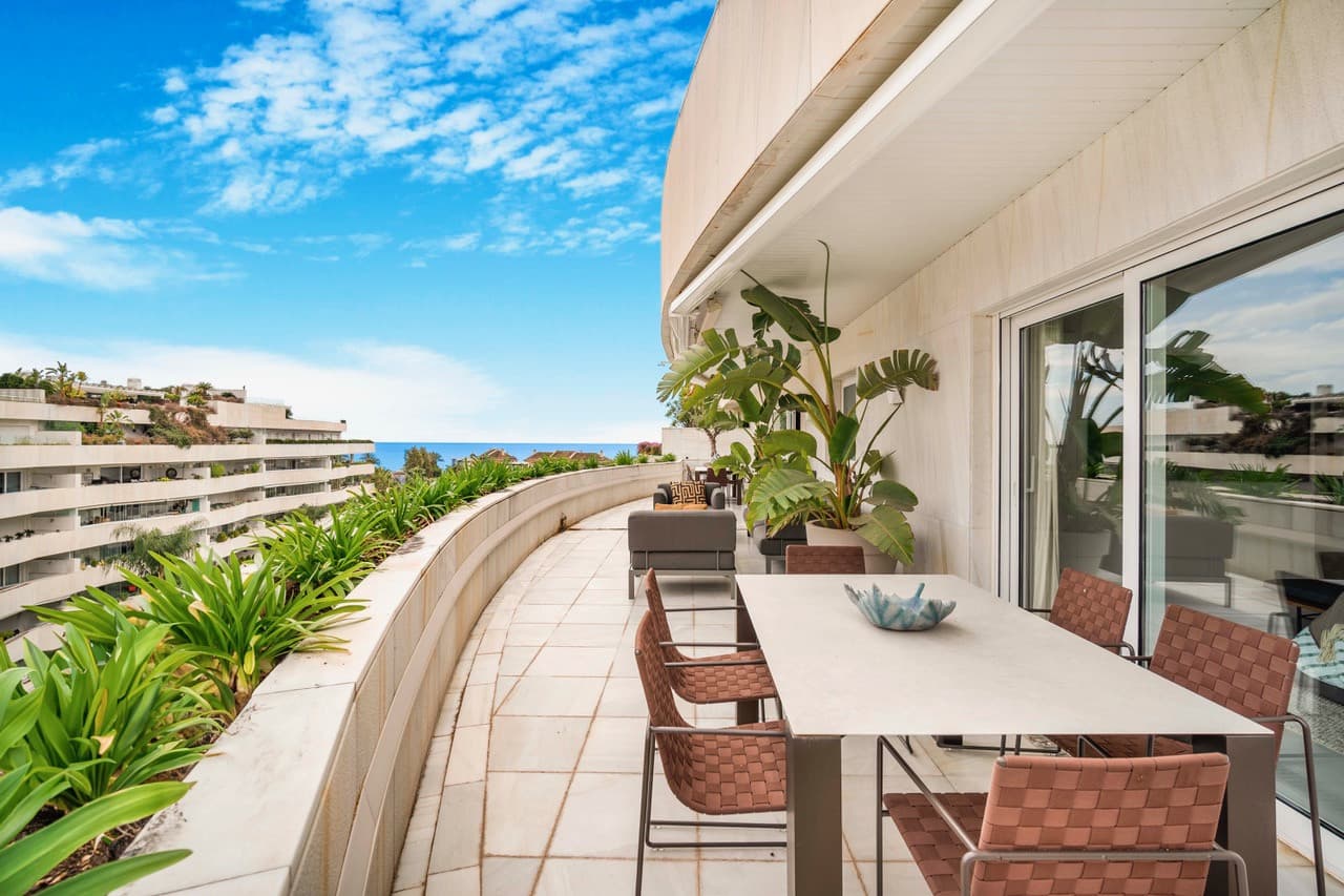 Ático dúplex Opulento en El Embrujo Banús, Marbella — photo 1