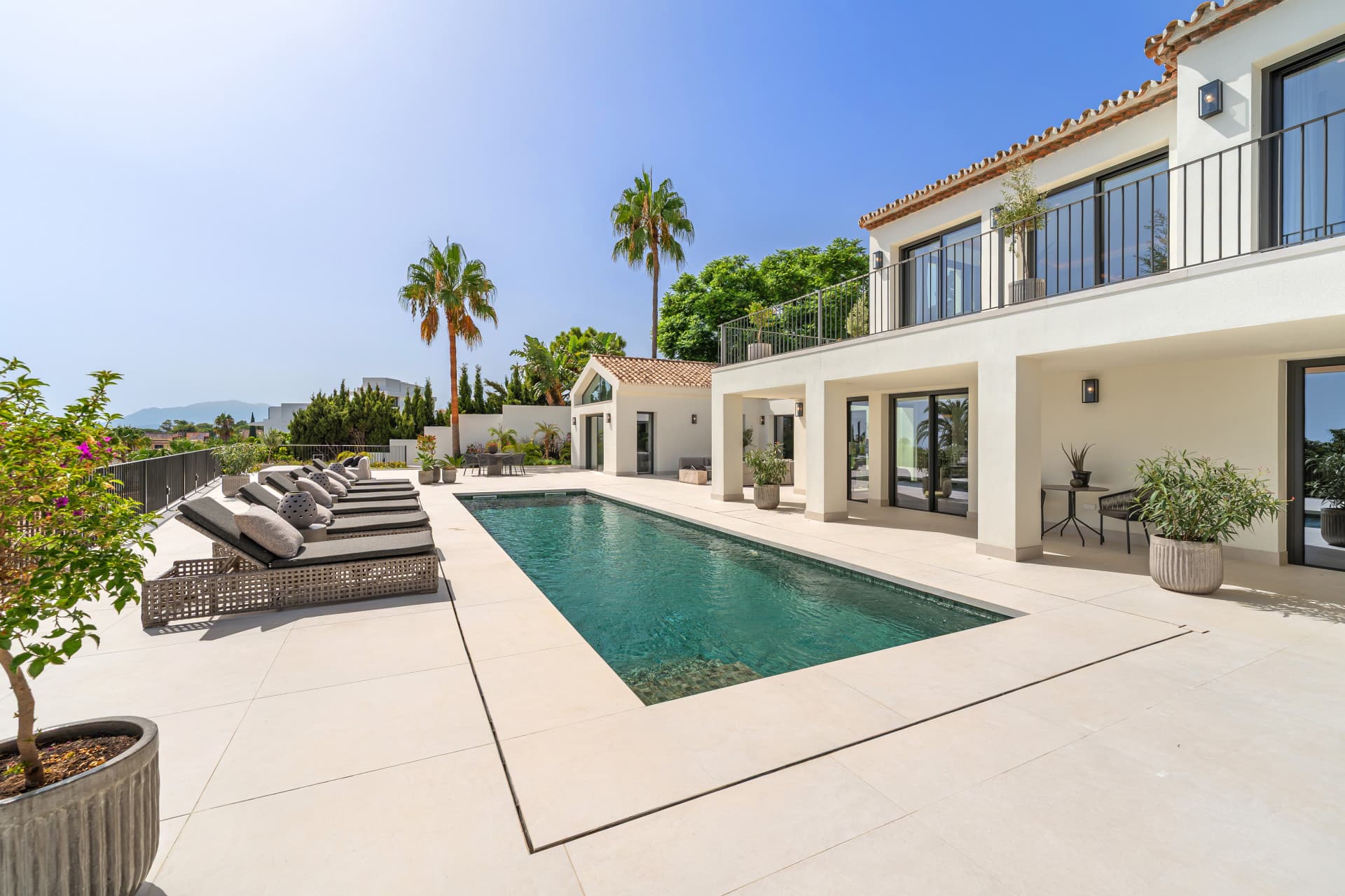 Exquisite komplett renovierte andalusische Villa in Rocio de Nagüeles — photo 1