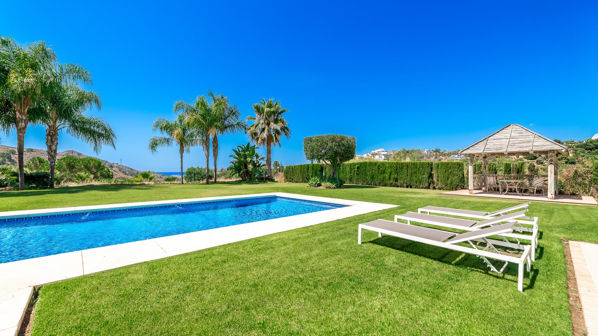 Elegante 5-Schlafzimmer Villa in Marbella Club Golf Resort, Benahavís — photo 1