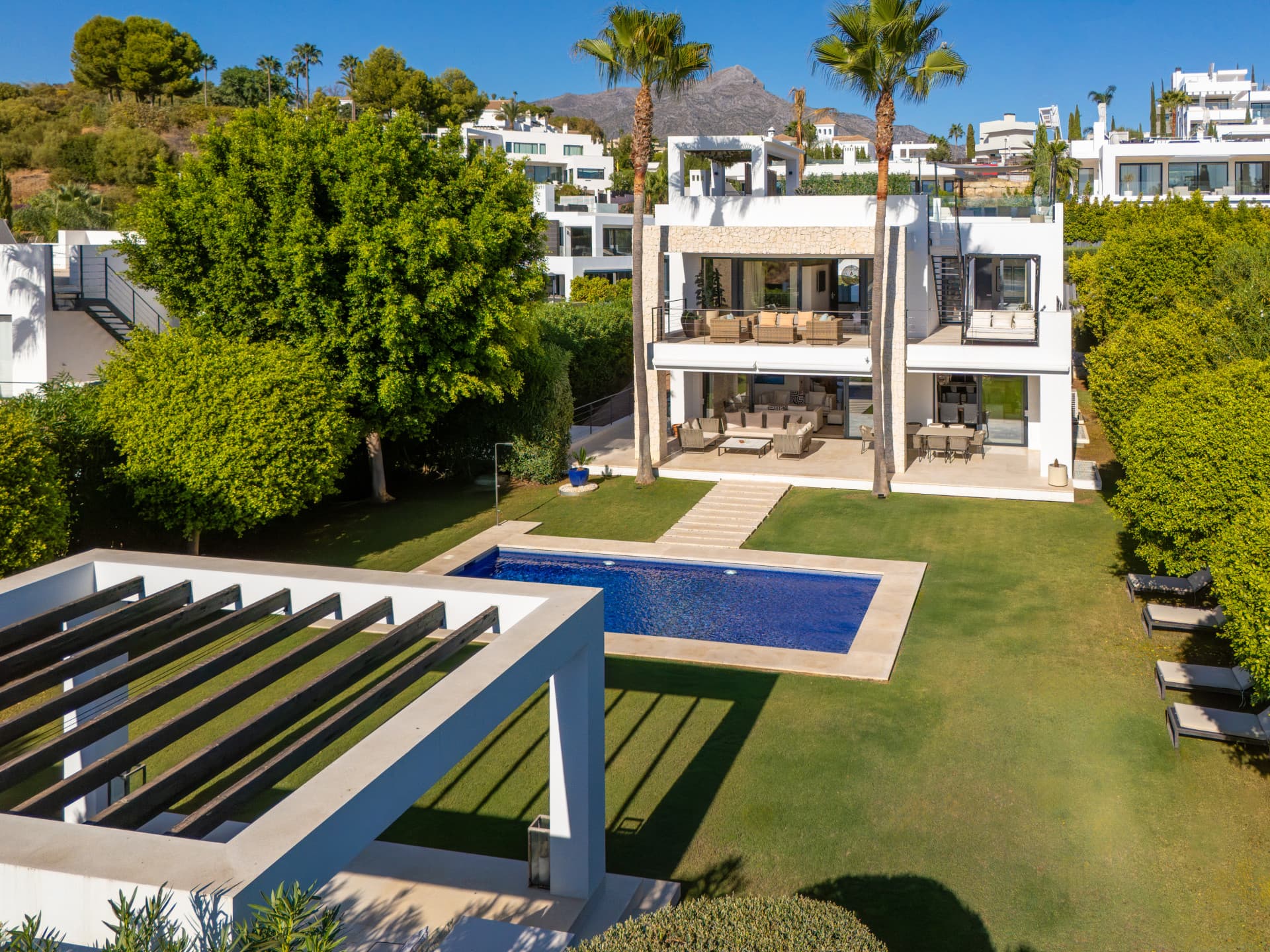 Villa de lujo contemporánea en Nueva Andalucía, Marbella — photo 1
