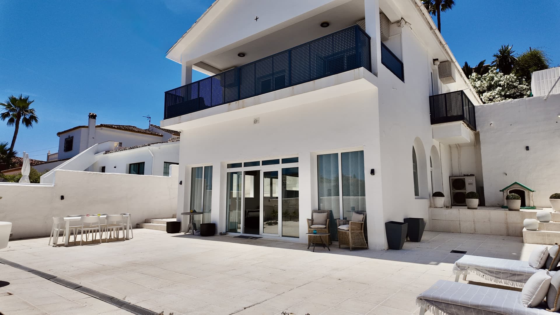 Elegante villa met uitzicht op de bergen in Nueva Andalucía, Marbella — photo 1