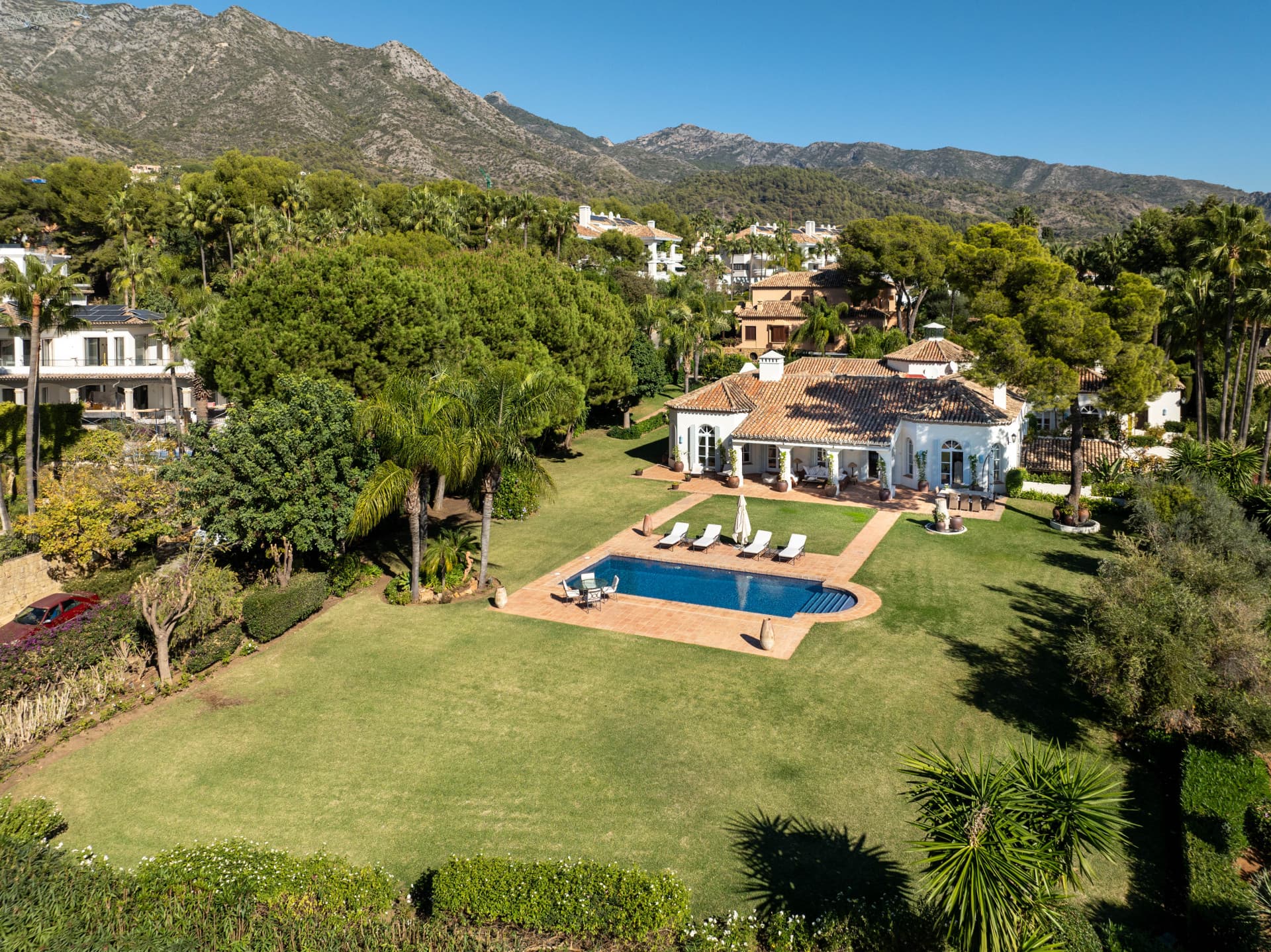 Prachtige mediterrane villa in Altos Reales, Marbella Golden Mile — photo 1