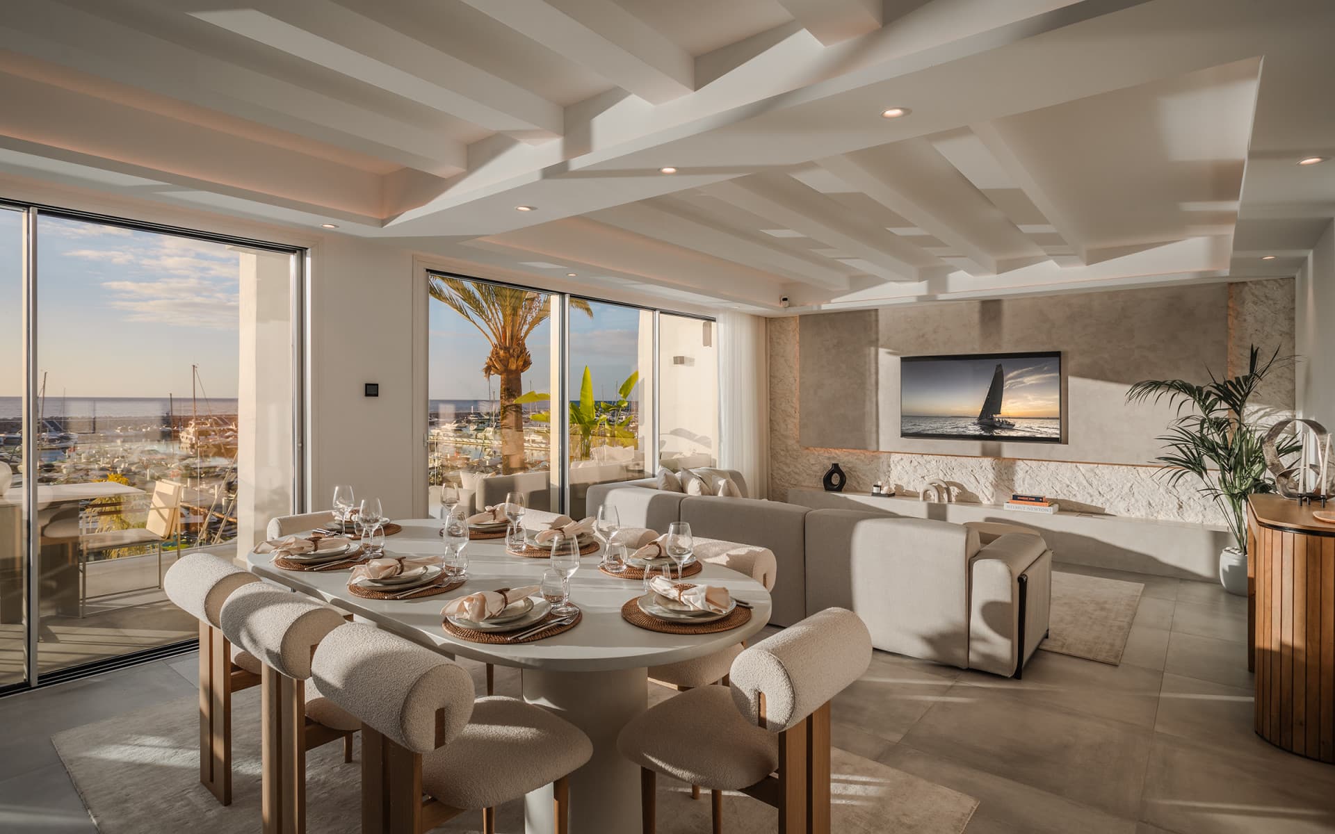 Exquisito Apartamento frente a la playa en Puerto Banús, Marbella — photo 1
