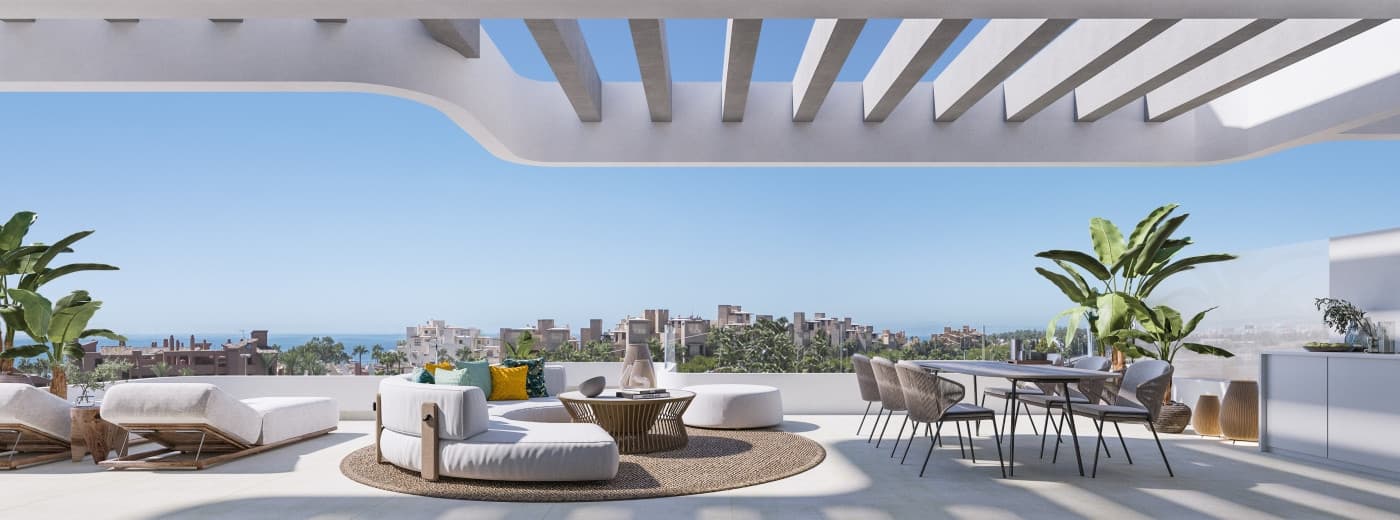Ático duplex de cuatro dormitorios con vistas panorámicas al mar en Estepona Este — photo 1