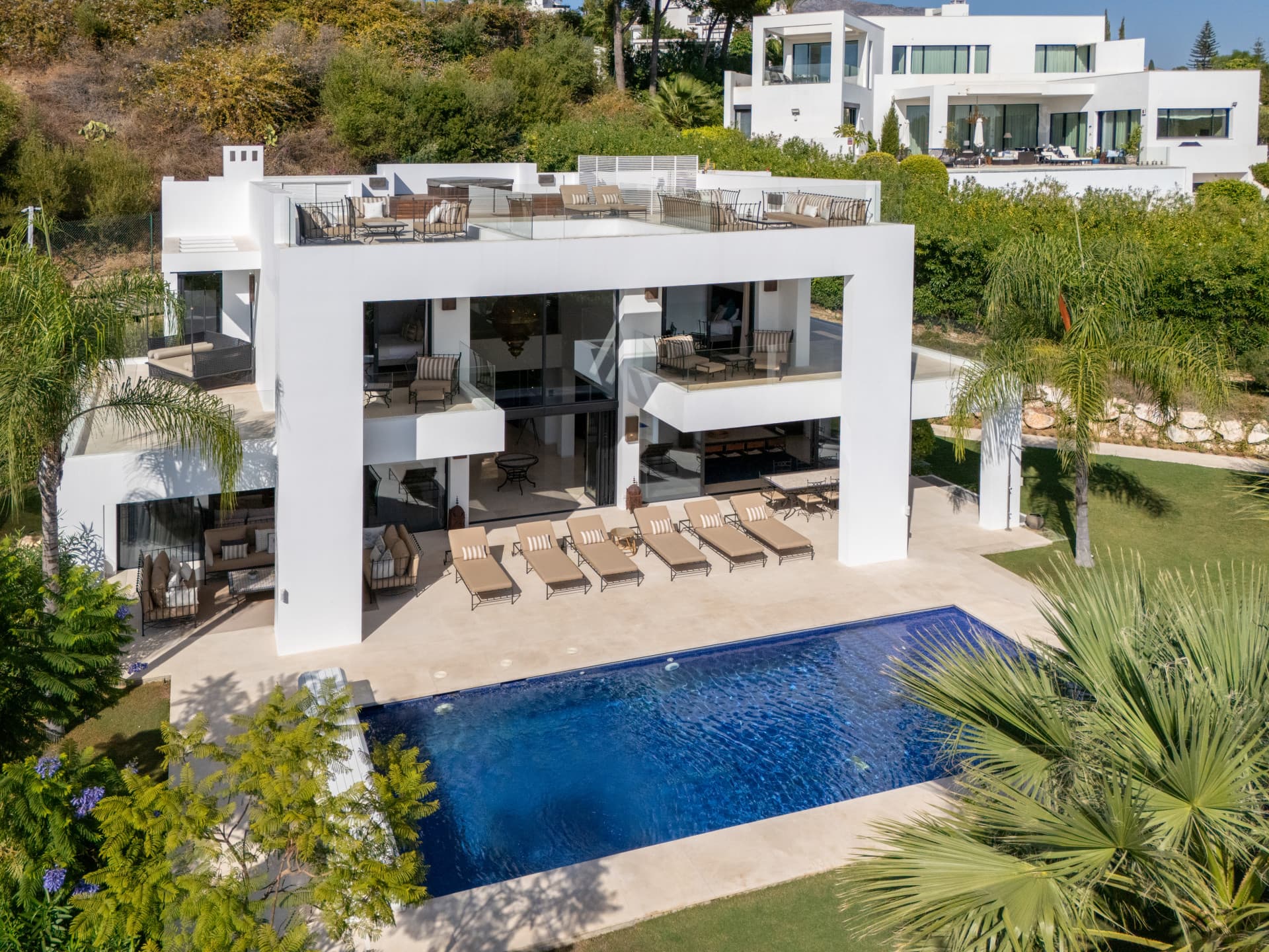 Moderna casa de obra maestra mediterránea en Nueva Andalucía, Marbella — photo 1
