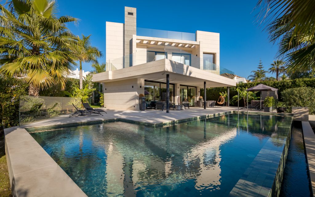Villa Parcelas del Golf, Nueva Andalucia - COSTA-01030P
