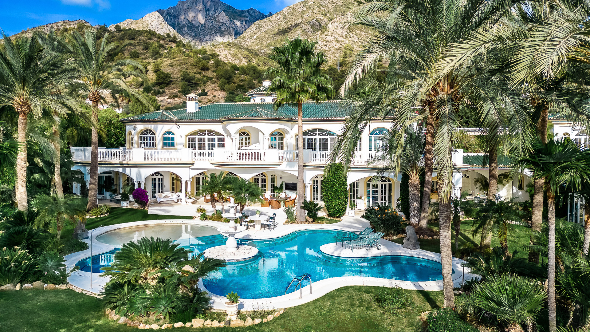 Villa Cascada de Camojan, Marbella Golden Mile - COSTA-01108P