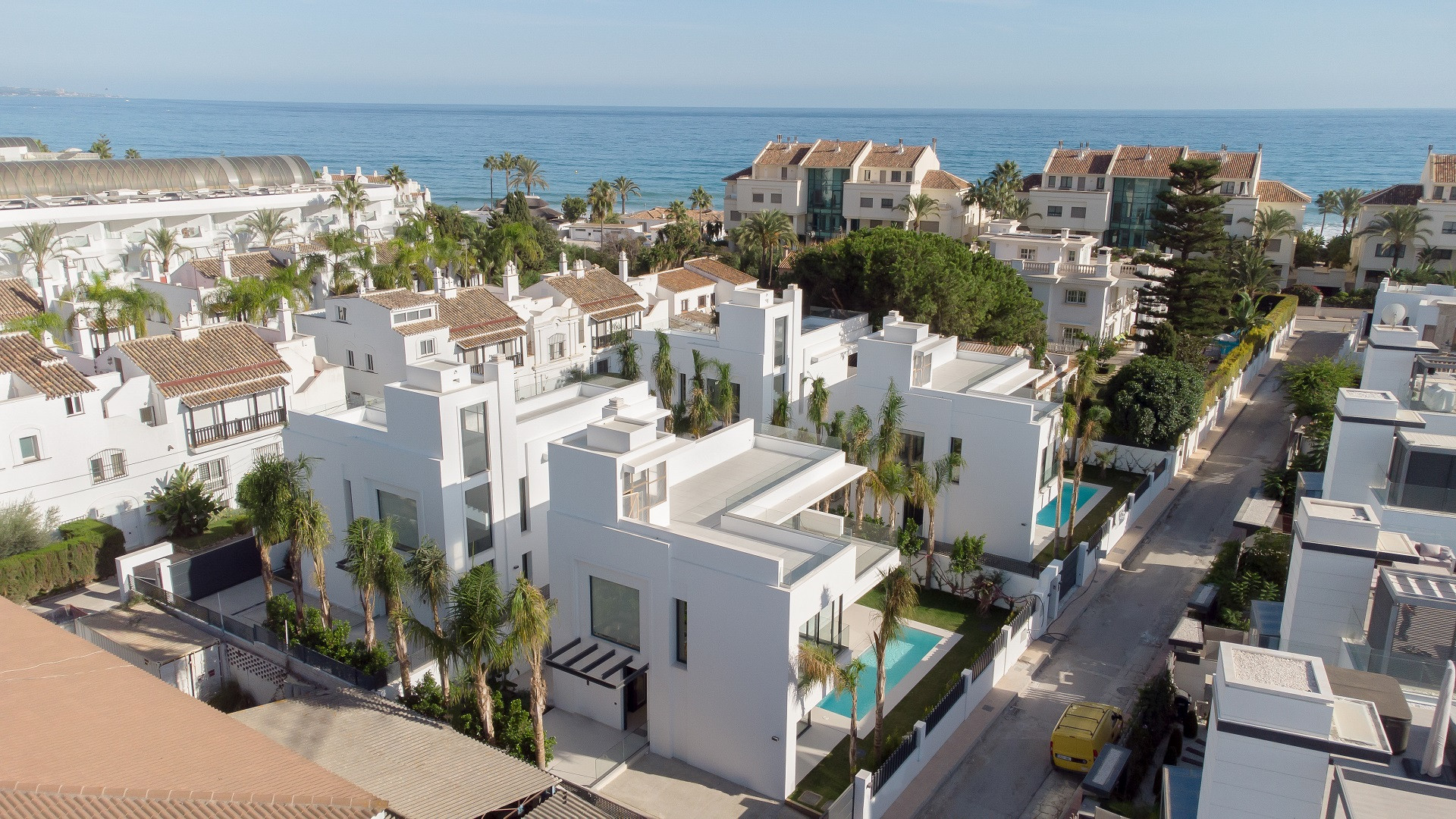 Villa Rio Verde, Marbella Golden Mile - COSTA-01197P