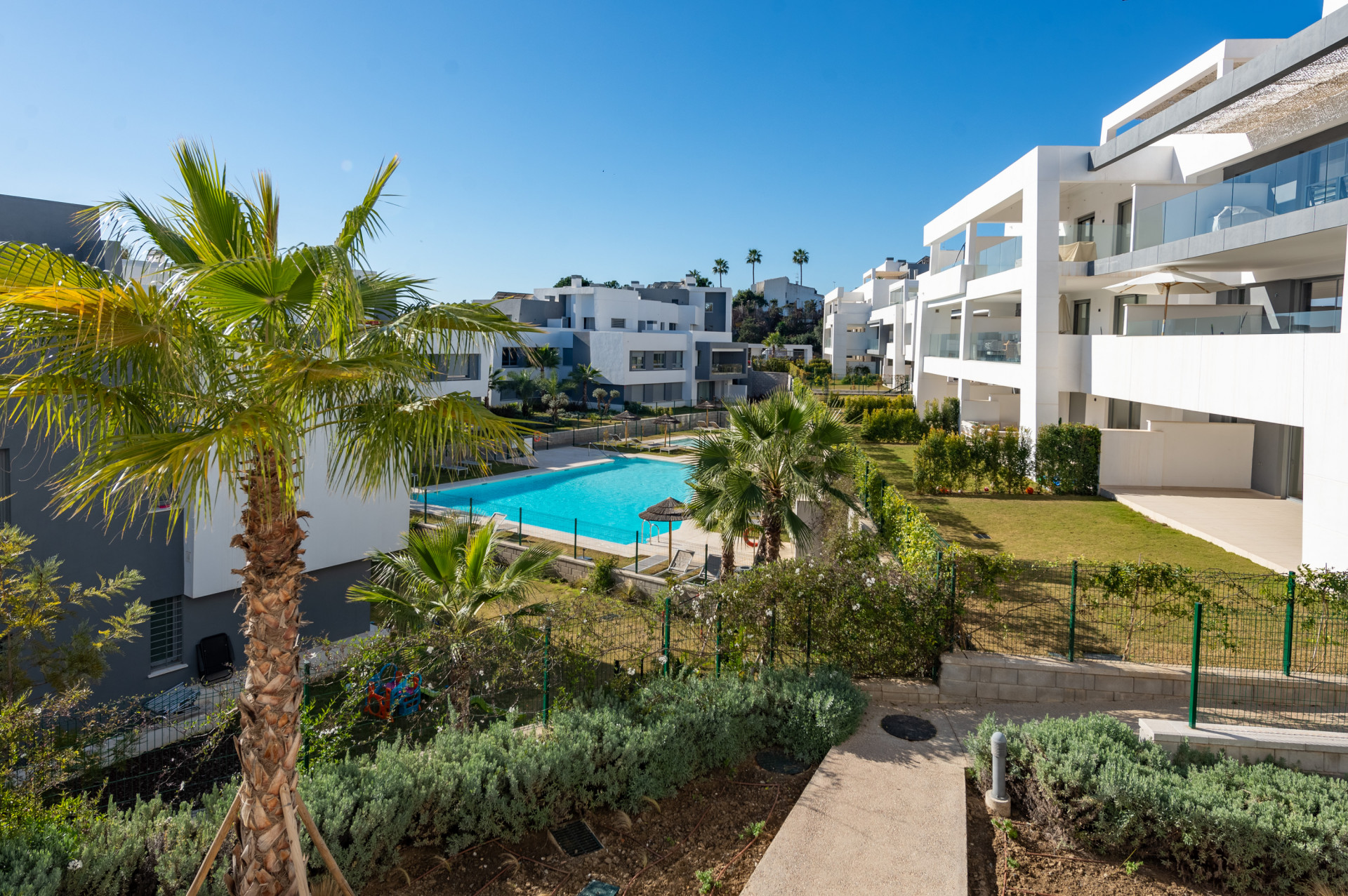 Apartment Selwo, Estepona East - COSTA-01118P