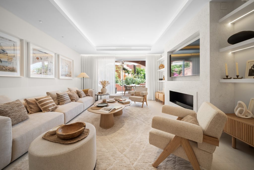 Town House El Palmeral, Nueva Andalucia - COSTA-01123P