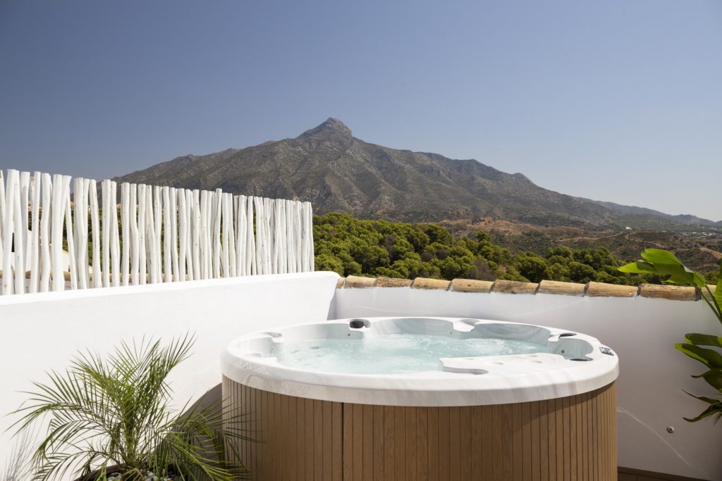 Town House Altos de Aloha, Nueva Andalucia - COSTA-01373P