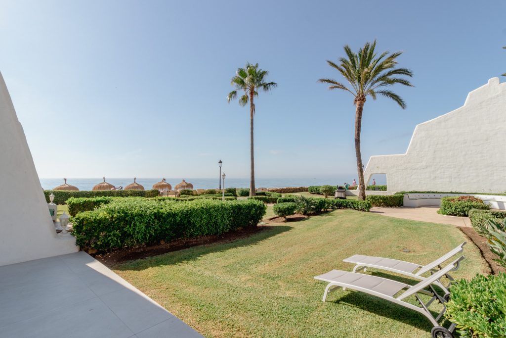 Town House Coral Beach, Marbella Golden Mile - COSTA-01454P