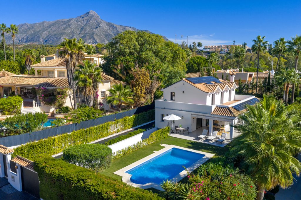 Villa Nueva Andalucia, Marbella - COSTA-01448P