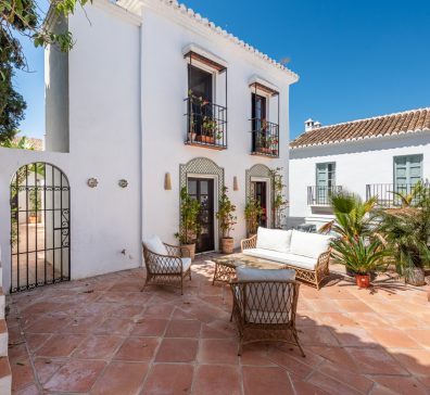 Semi Detached House Lomas Pueblo, Marbella Golden Mile - COSTA-00989P
